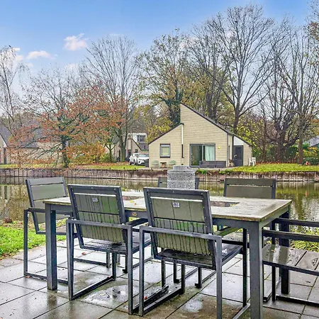 Hébergement de vacances Cozy In With Wifi