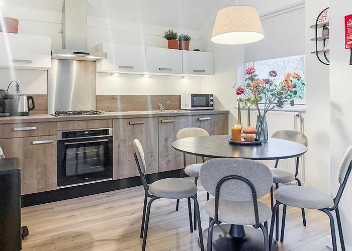 Cozy In With Wifi Hébergement de vacances Hoeven